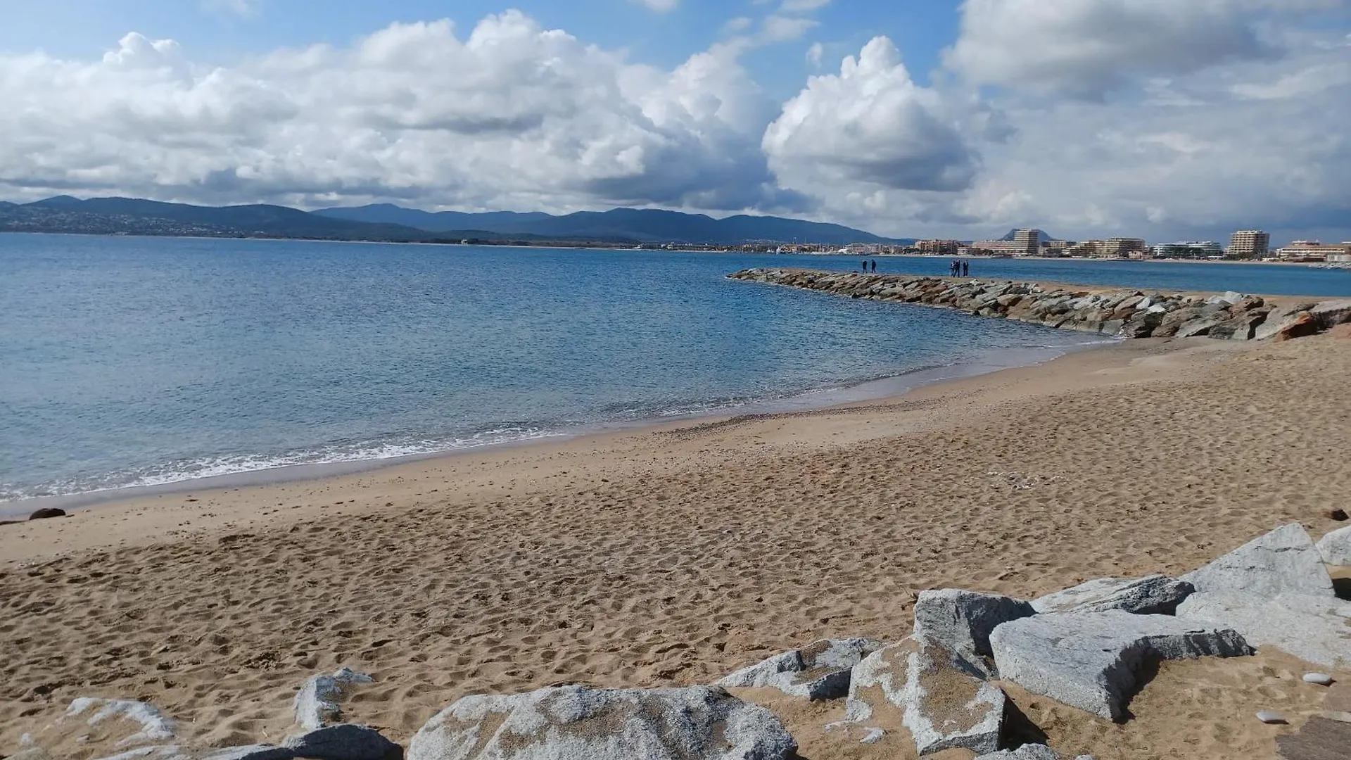 Apartman Studio Cosy Vue Mer A Deux Pas Du Port Santa Lucia - Saint Raphael